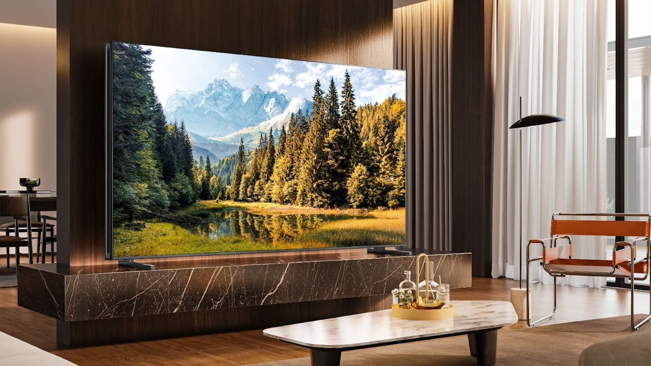 Hisense U9N Mini LED QLED 4K TV Lifestyle