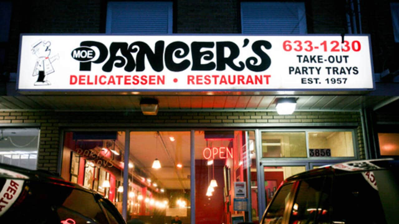 Moe Paneers Delicattesen