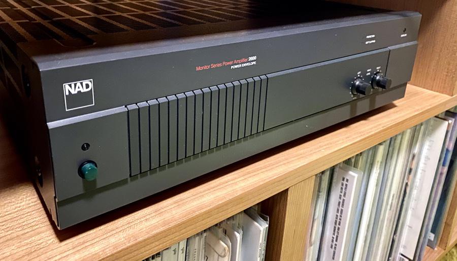 NAD 2600 Power Amplifier