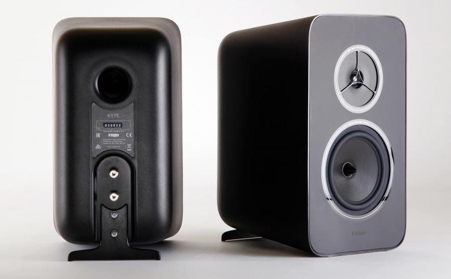 Rega Research Kyte Bookshelf Speakers Front and Back