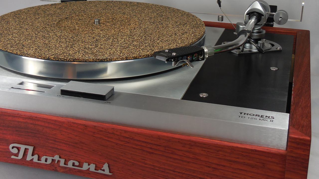 Restored Thorens TD-125 MKII Turntable