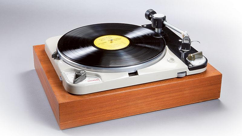 Thorens TD-124 Turntable